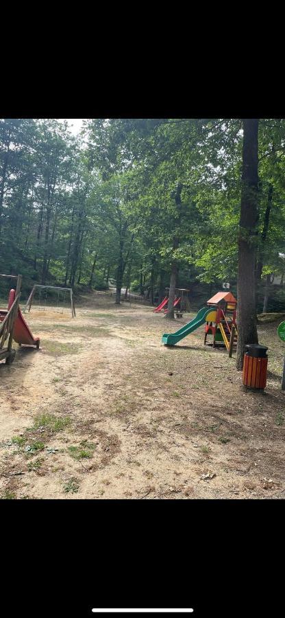 Campingplatz Mobil-home 91530 Parc Des Roches *