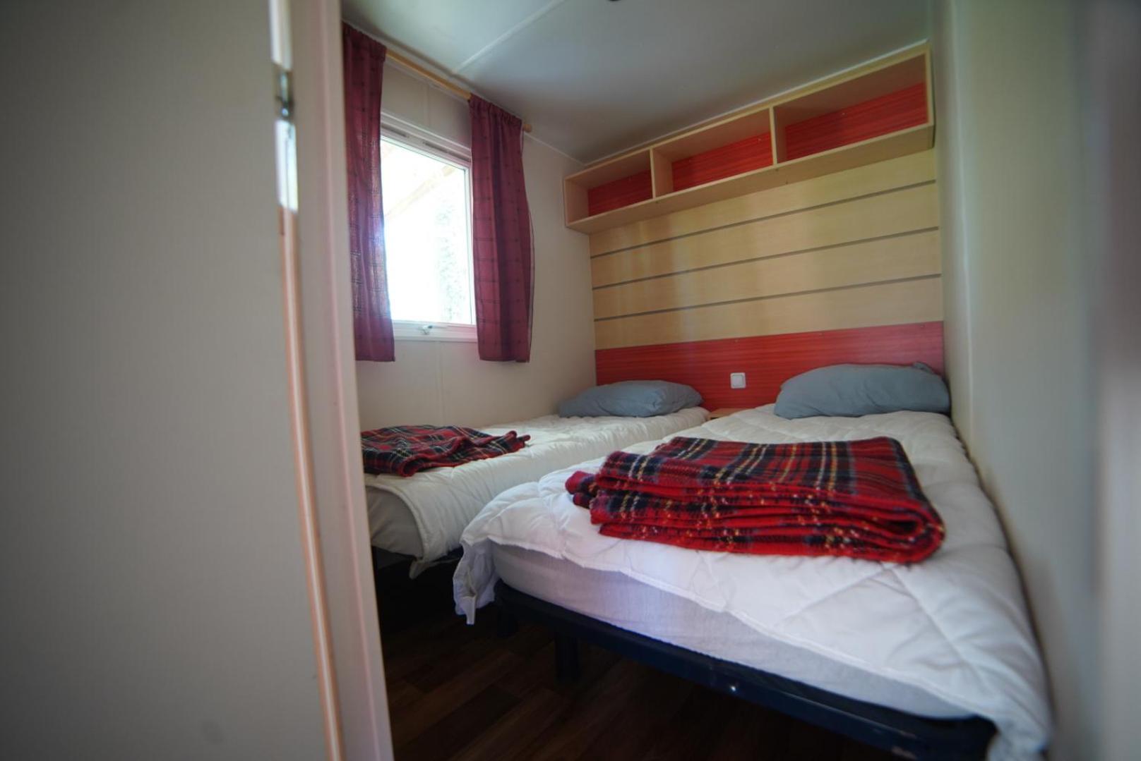 Camping Mobil-home, Parc Des Roches *